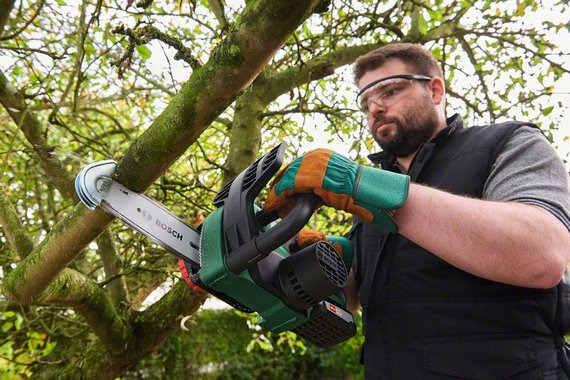 Drujba Bosch UniversalChain 18